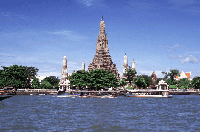 中国游客在泰国一年花去上千亿, 泰国人是怎么