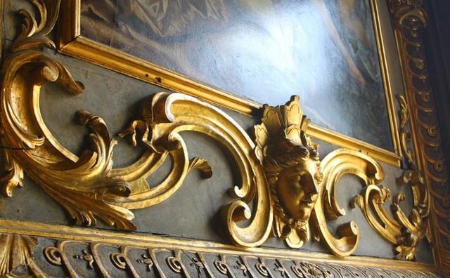 这栋房子的外墙镀了大量黄金 不怕有人抠墙皮么?