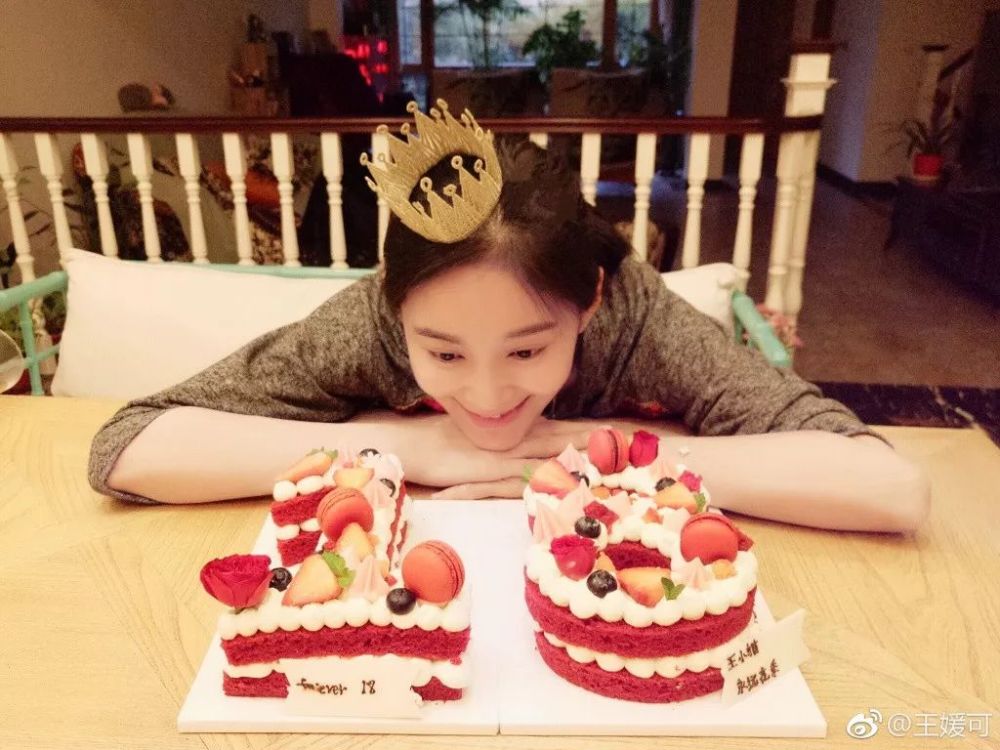 《延禧》纯妃撞脸袁姗姗,生理期忍痛拍戏,嫁戏