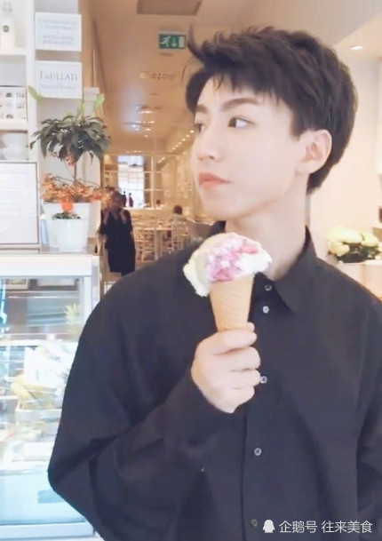 《中餐厅》王俊凯白举纲因米粉吵起来,赵薇的