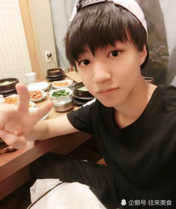 《中餐厅》王俊凯白举纲因米粉吵起来,赵薇的