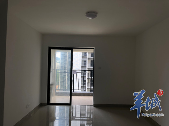 公租房日记 广州公租房哪家强?棠哥带你扫楼 