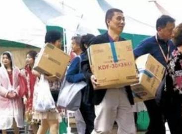 中国人在外国疯狂抢购,抢的却居然都是当地人