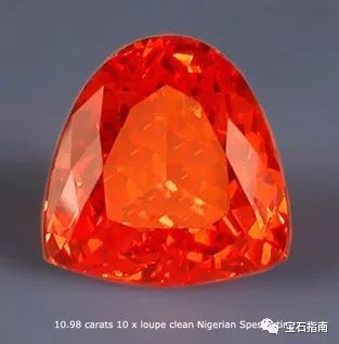 石榴石家族中的一抹明亮活力橙芬达石