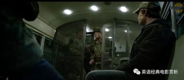 铁血战士2018预告片解析