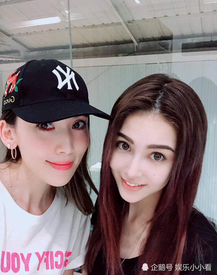 周杰伦教林志颖与Kimi变魔术,陈若仪晒与昆凌