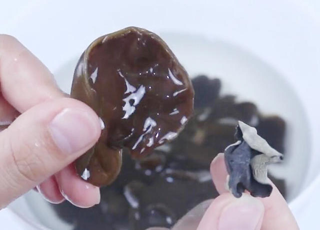 泡发木耳别用热水,教你一招,3分钟快速泡发木