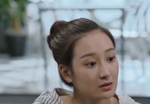 不傻的话,吴新河怎么可能有机会接近呢,相信追剧的人都是知道李玫因为