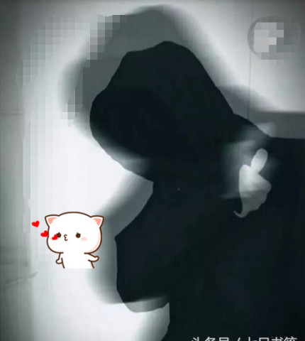 抖音黑脸V终于露脸,虽是半张脸却依旧惊艳,这