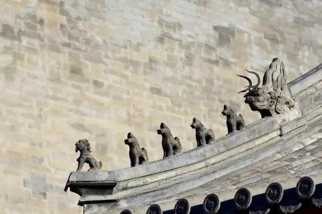 故宫屋顶上的五脊六兽是指什么?专家的话让