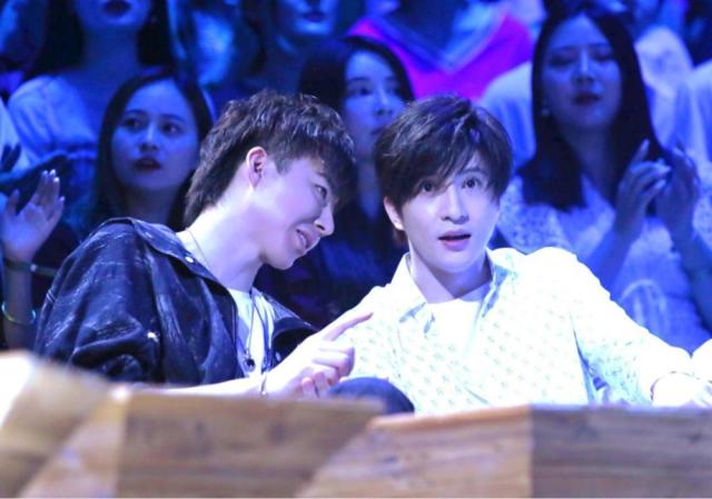 现在的摩登兄弟中的刘宇宁火成什么样了?这首