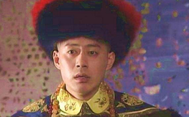 和珅是生财有道的,会打理钱财,在他管着钱财的时候,国库是很充盈的