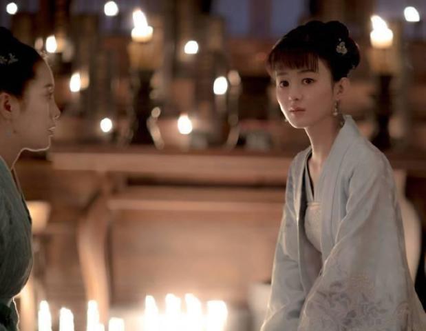 搞笑GIF图:终于知道为啥湖南卫视不愿花5亿买