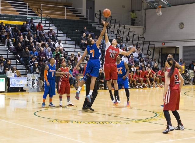 和男人一起打NBA!这个机会她们等了50年