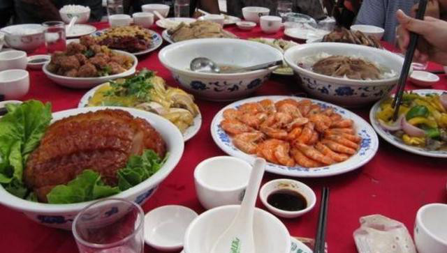 一个农村家庭有10万块存款算不算富有?看完你