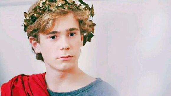 《skam》:北欧撩神even和小天使isak的最甜cp不了解一下吗?
