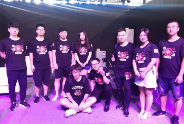 迷你世界主播粉排名_重装上阵:玩家制造出了迷你世界机甲,迷你粉:没想到