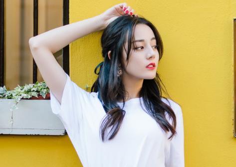 郑爽的替身,唐嫣的替身,热巴的替身,差别不言而