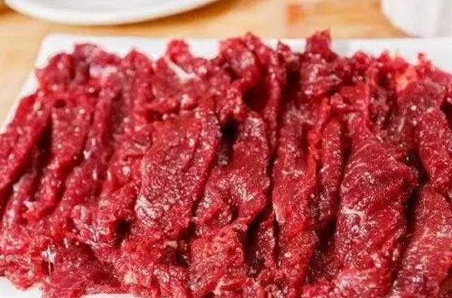 市面上的熟牛肉和生牛肉的价格为何相差不多,