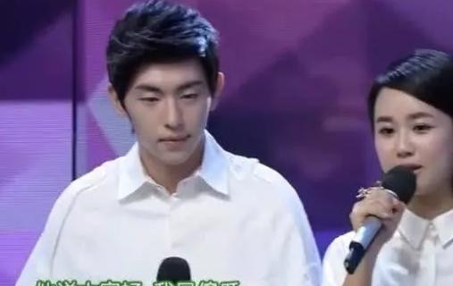 邓伦第一次上快本装成韩国人,杨紫翻译笑翻网