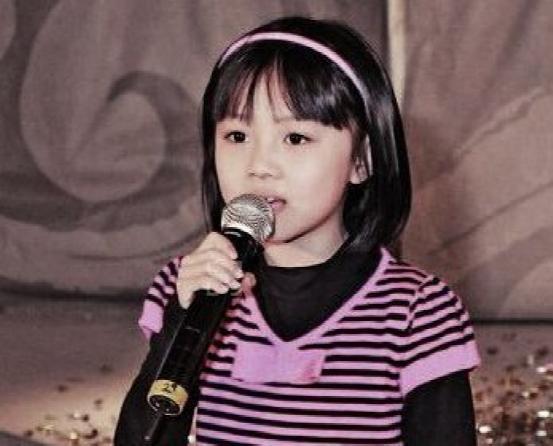 2008北京奥运会《歌唱祖国》的演唱者,一个进