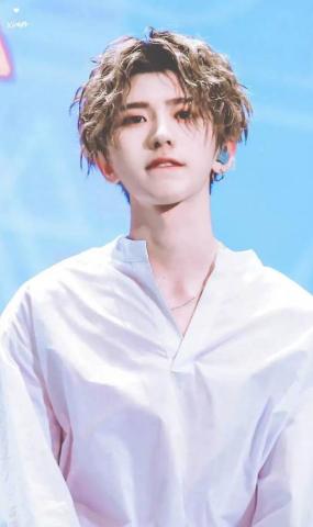 2018年盘点上半年内地当红男星排行榜 谁是第