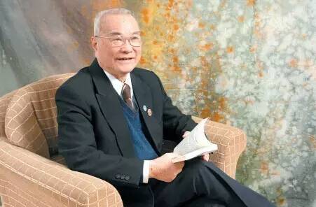 罕见一家一门九清华