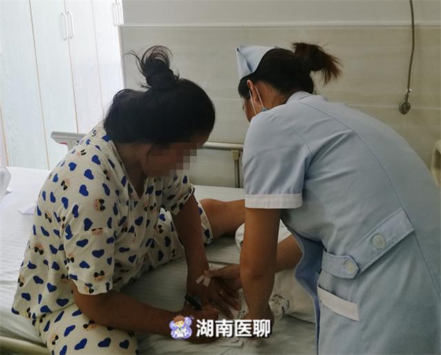 女子小腿胀痛晚上睡觉都疼醒,长在这个位置的