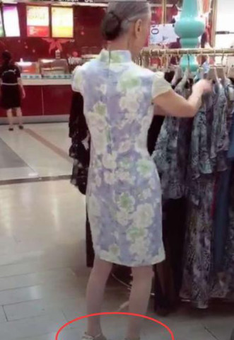 抖音最高贵网红女,80岁竟还身穿旗袍逛商场