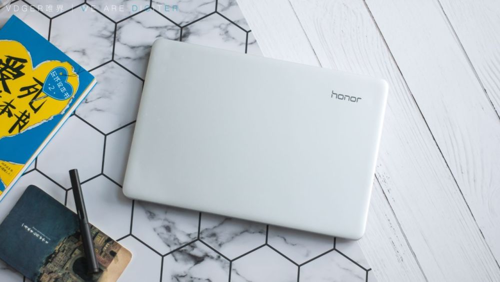 荣耀magicbook触屏版评测:同价位性价比最高