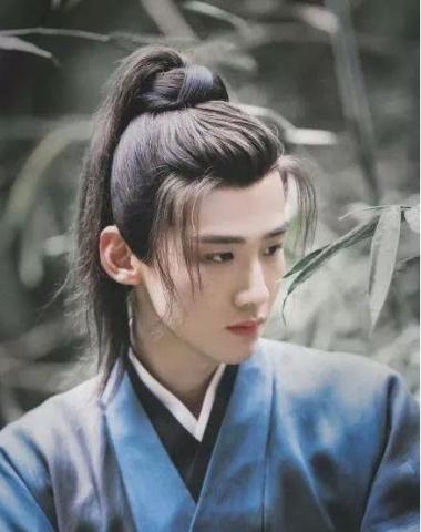 《天盛长歌》新剧照，白敬亭太适合古装了 顾南衣，我等你