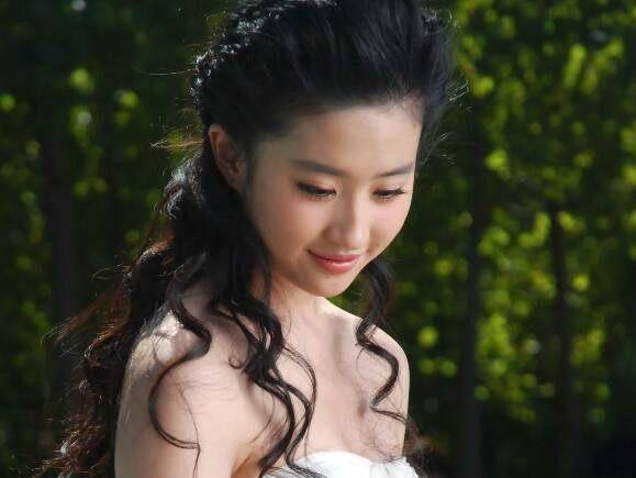 2018金鹰女神,杨幂排名不敌热巴,郑爽居榜首,而