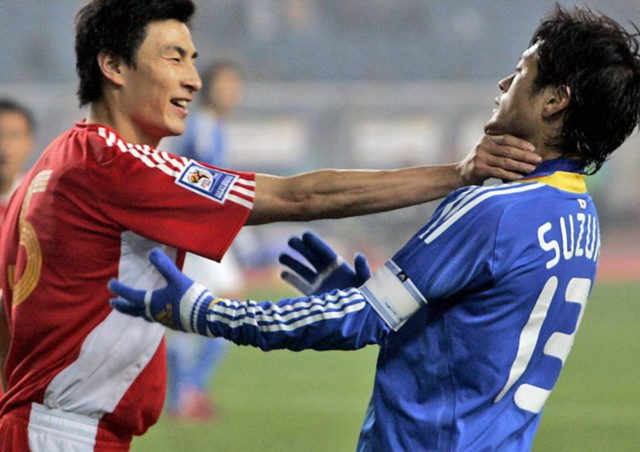 从球霸到亚洲第一中后卫 李玮锋功成身退仍留下江湖传说