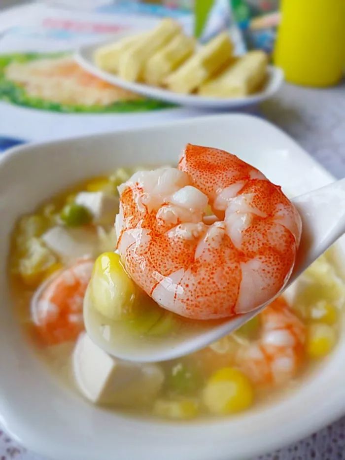 汪曾祺谈吃与文化:口味要宽一点,自己不吃,不要