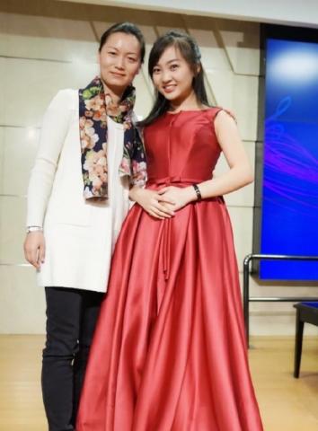 张艺谋后悔让林妙可假唱 声替杨沛宜现状如何