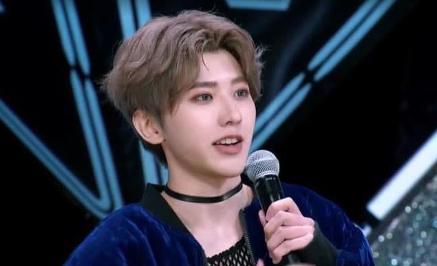 蔡徐坤粉丝开撕必胜客,因陈立农名字占第一,蔡