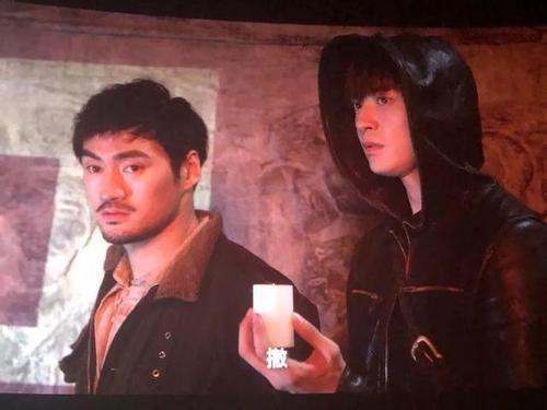 《爱情公寓》:真人版十万个冷笑话,赵志伟诠释