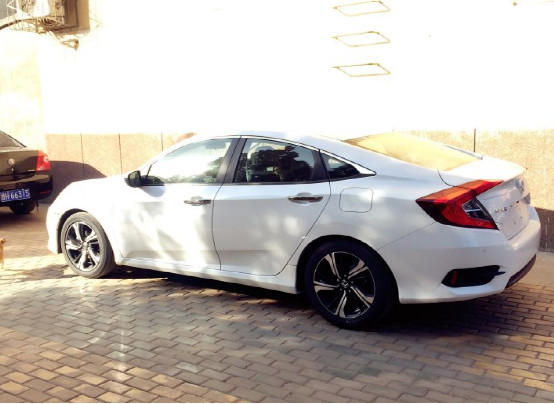 为什么懂车的人都会买本田思域?听老师傅一说