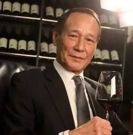 香港唯一比向华强还厉害的人,帮刘嘉玲拿回照