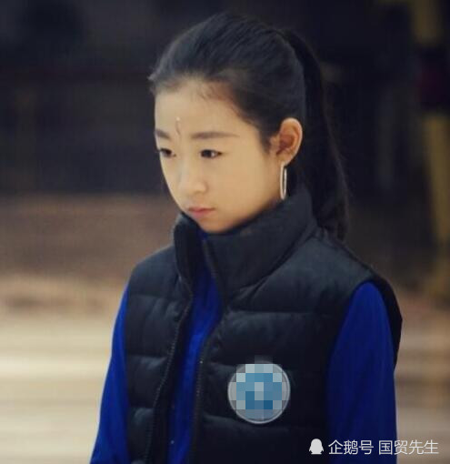 章子怡11岁侄女近照曝光 多才多艺神似姑姑