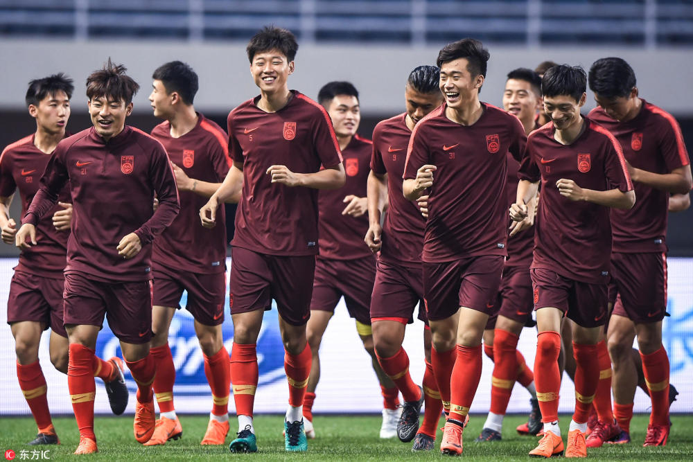 新华社发问足协举办U23联赛:球员不够怎么办