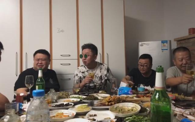 曹云金|继曹云金之后，德云社孙越也晒出了自己喝的酒，上面的两个字亮了