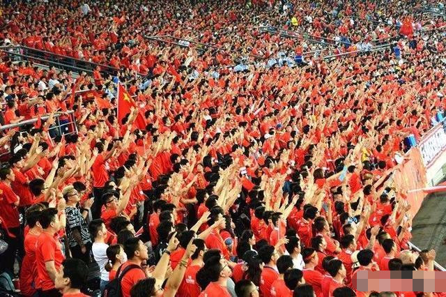 如果中国诞生了一位世界足球超级巨星,那么他