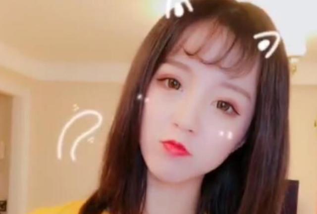 抖音爆红一位喵喵哥,颜值不输嘟嘟姐,网友:这