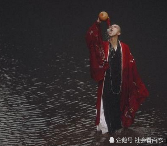 抖音红衣和尚一醉方休,禁欲系男神让人为之疯