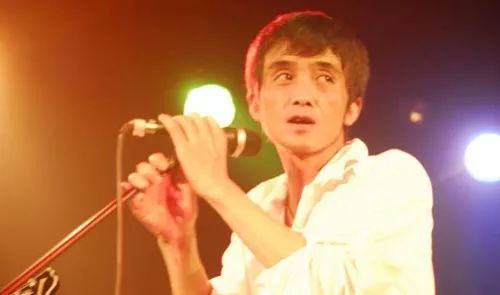 好声音舞台上唱《侠客行》的女生一开嗓,赵牧