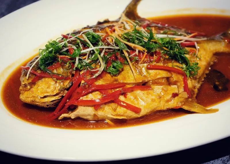 糖醋--干锅--水煮--川味豆豉--辣炒-除此之外金鲳鱼也适合晾晒做成金