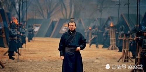 中平二年,司空张温受命以车骑将军的名义,督率破虏将军董卓,荡寇将军