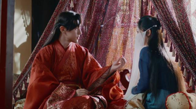 香蜜:邓伦杨紫最新吻戏花絮曝光,邓伦:我亲还是不亲?太酥了!