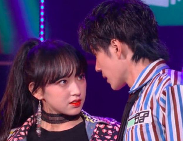 王一博程潇再合体,眼神中都透露着喜欢,网友:还